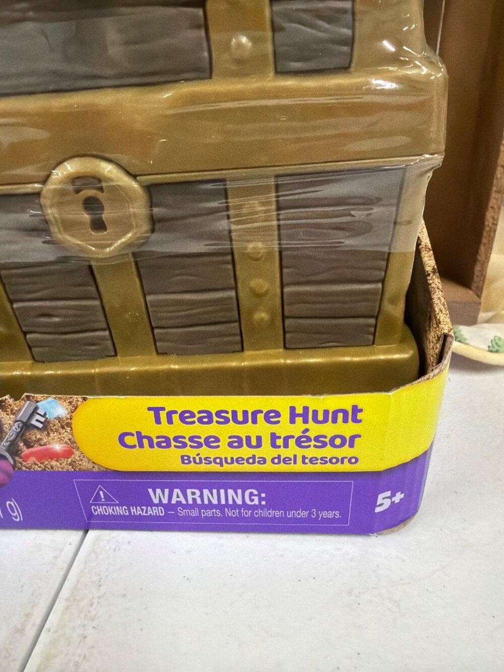 The One & Only Kinetic Sand Treasure Hunt Dig Set With Shimmer Sand Hidden Gems - Picture 3 of 10